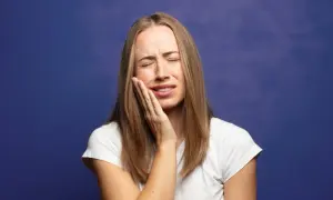 Ból zęba? Sprawdzone sposoby na ulgę i kiedy iść do dentysty